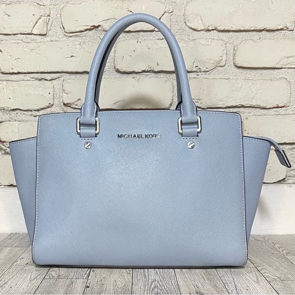 MICHAEL Michael Kors Handbags - MICHAEL Michael Kors Light Blue Leather Shoulder Handbag